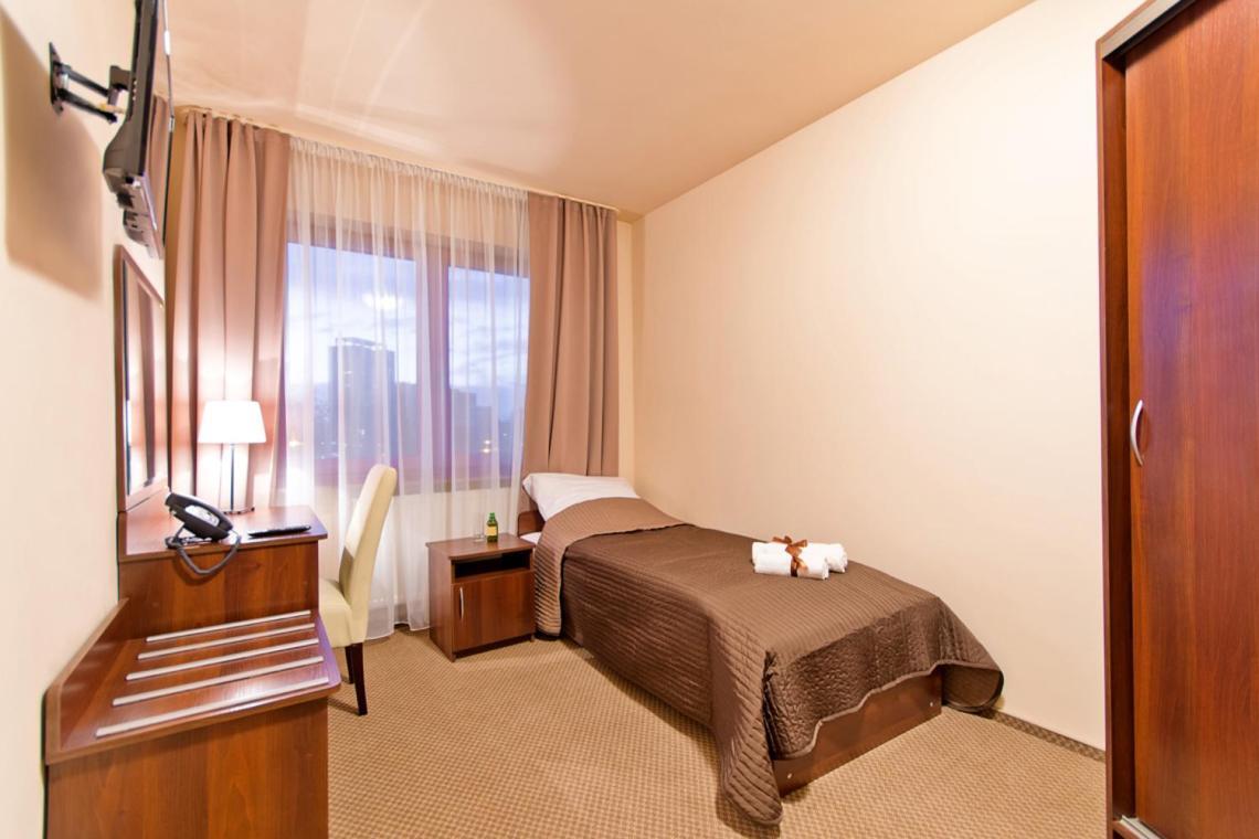 Wiatraczna Hotel Warsaw Ngoại thất bức ảnh